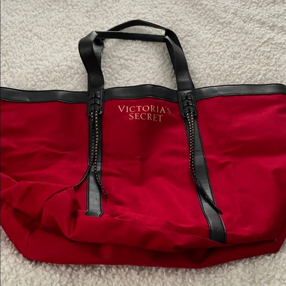 VS Tote Brand New/w out tags.